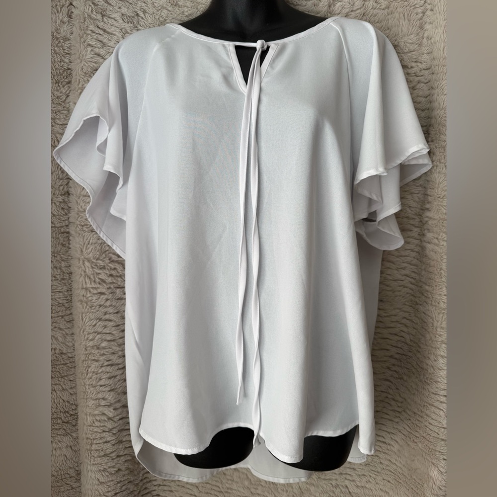 SHEIN White Flutter-Sleeve Tie Front Blouse